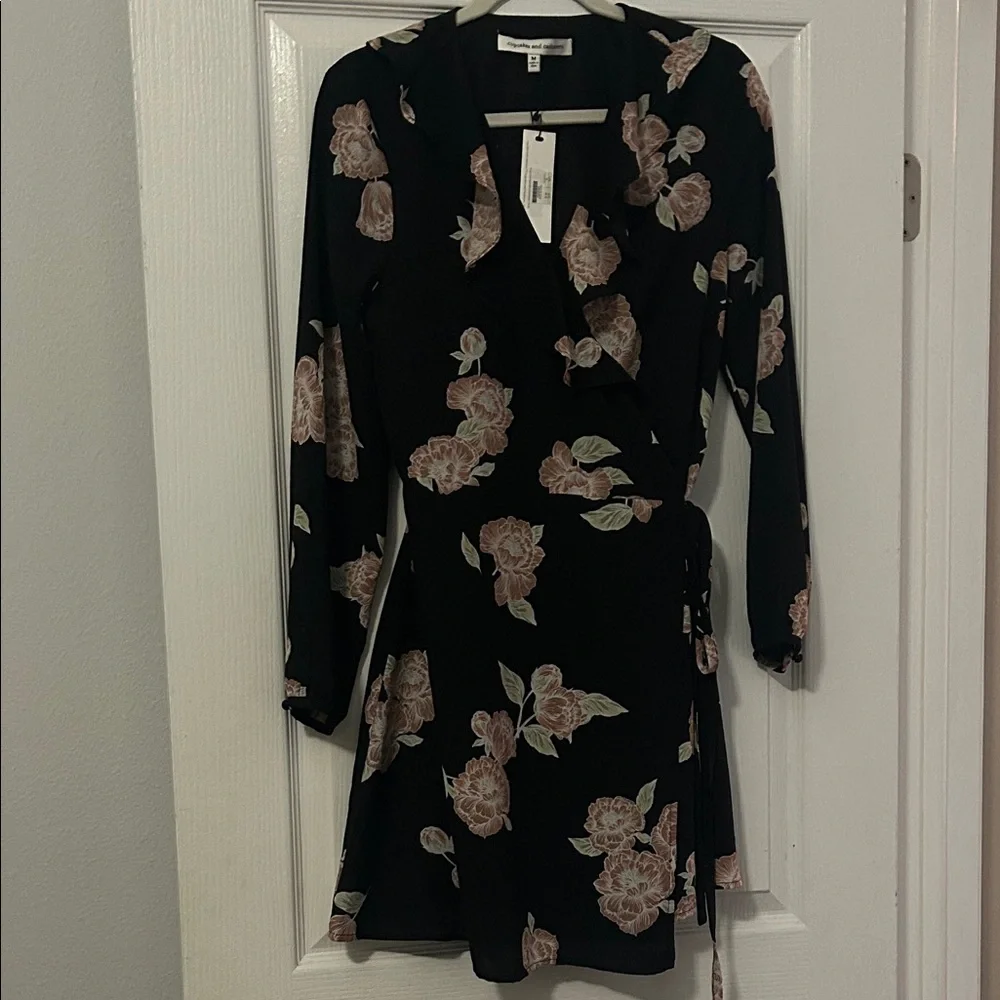 cupcakes & cashmere Black Floral Long Sleeve Dress - Picture 2 of 8